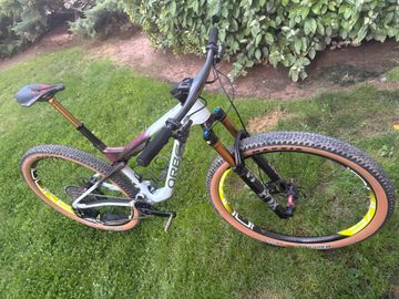 Gebrauchtes Orbea Oiz M10 2027 2027 Mountainbike, Weiß, 29 — Bild 2 von 7