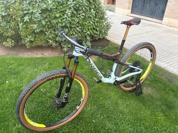 Gebrauchtes Orbea Oiz M10 2027 2027 Mountainbike, Weiß, 29 — Bild 5 von 7
