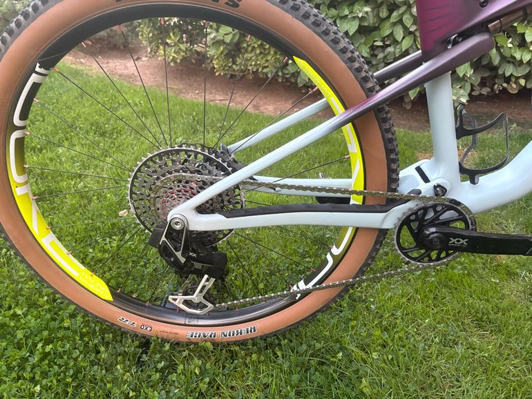 Gebrauchtes Orbea Oiz M10 2027 2027 Mountainbike, Weiß, 29 — Bild 7 von 7