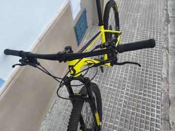 Used Scott Scale 970 2022 2022 Mountainbike, Green, 29 — image 3 of 6