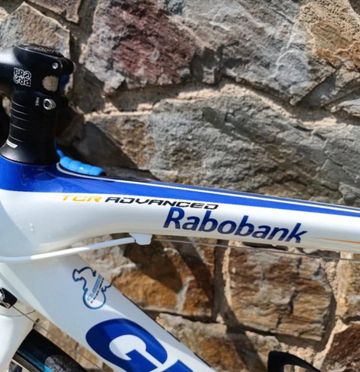 Used Giant Tcr Shimano 105 2012 Road & Gravel, White — image 3 of 4