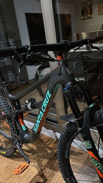 Tweedehands Santa Cruz Hightower C S 2017 2017 Mountainbike — afbeelding 2 van 4