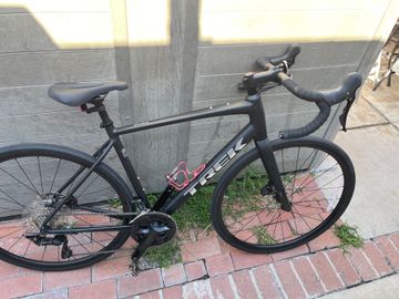 Used Domane Custom Shimano 105 2026 Road & Gravel, Black — image 2 of 4