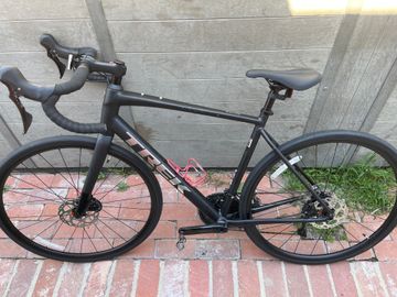 Used Domane Custom Shimano 105 2026 Road & Gravel, Black — image 1 of 4