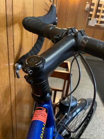 Used Fuji Touring 2020 2020 Road & Gravel, Blue — image 6 of 13