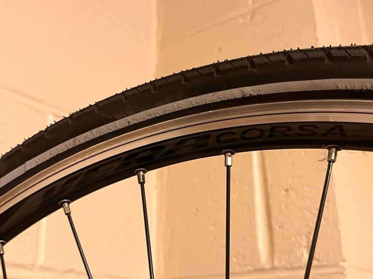 Used Fuji Touring 2020 2020 Road & Gravel, Blue — image 10 of 13