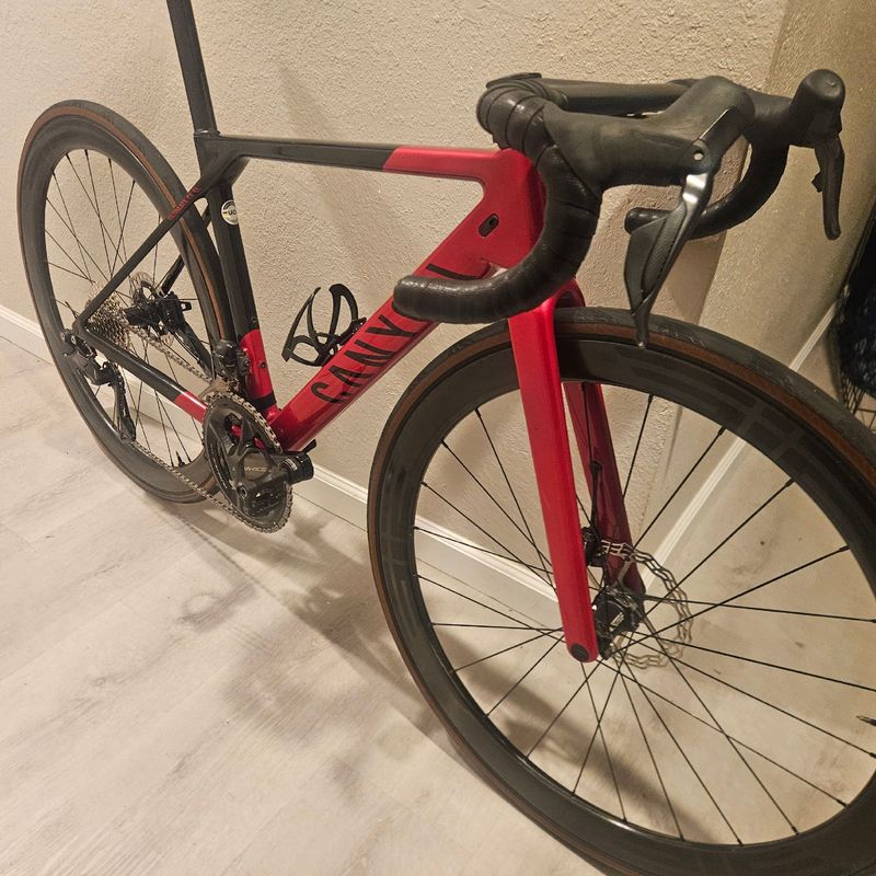 Used Canyon Ultimate CF SL 7 Disc 2023 2023 Road & Gravel