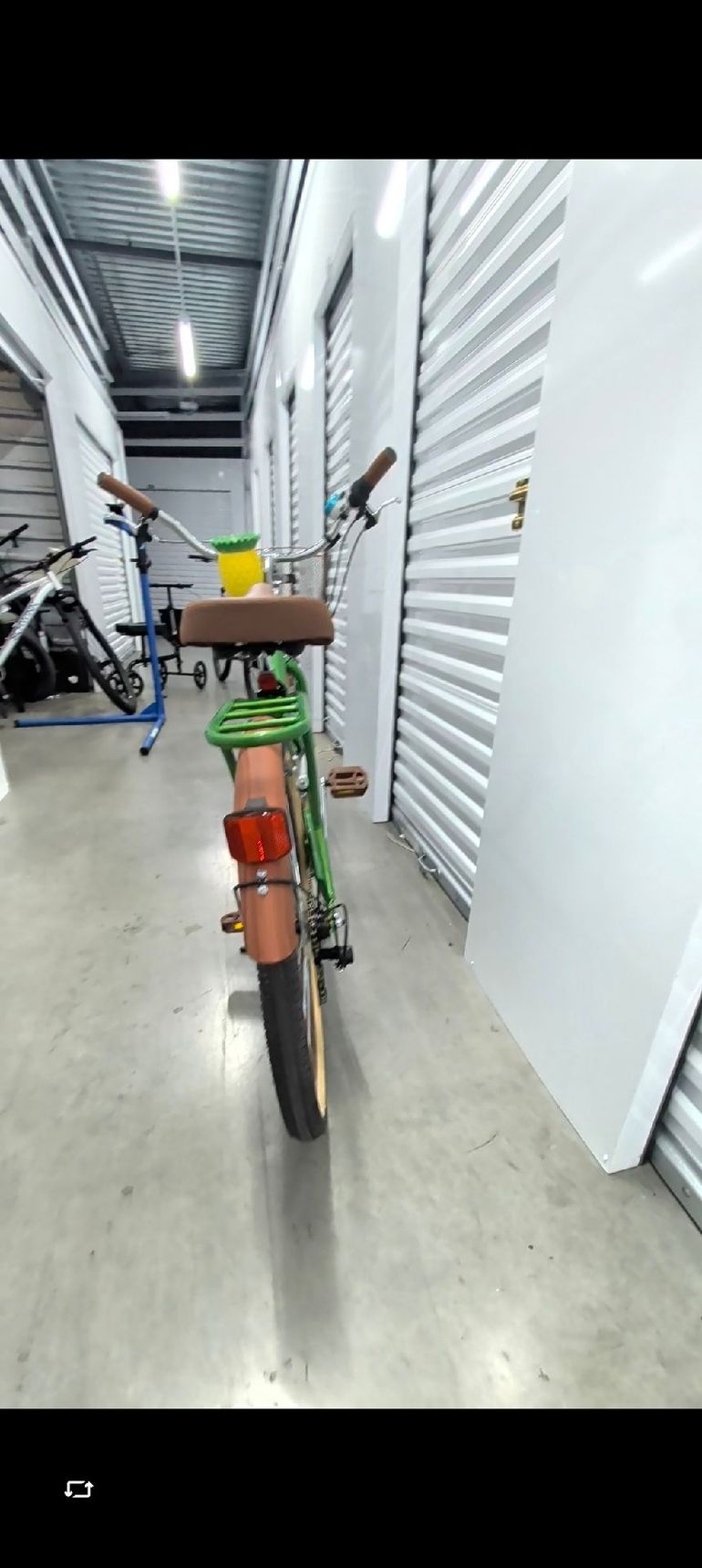 Used Margaritaville Custom Urban, Green — image 4 of 9