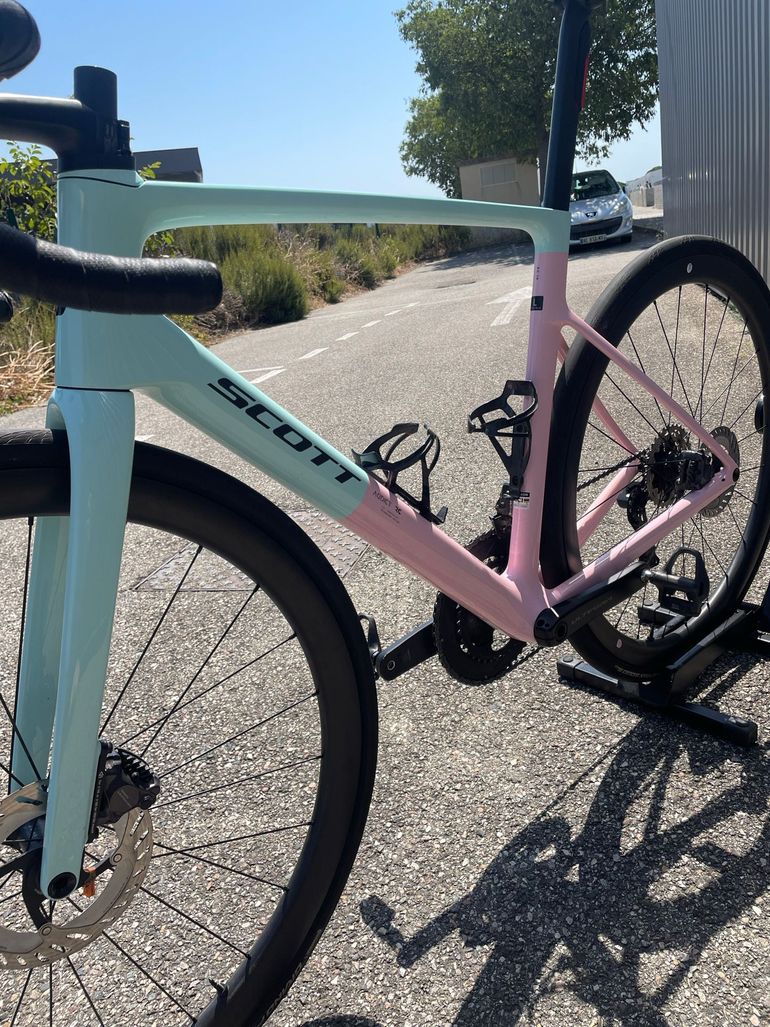 Scott Addict RC 10 2026 2026 Road & Gravel de segunda mano, Azul — imagen 5 de 7