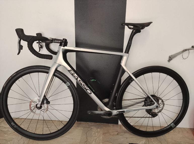Basso Diamante SRAM Force eTap AXS 2024 Road & Gravel d'occasion — image 2 sur 7