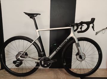 Basso Diamante SRAM Force eTap AXS 2024 Road & Gravel d'occasion — image 1 sur 7
