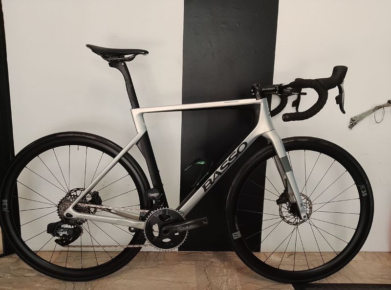 Used Basso Diamante SRAM Force eTap AXS 2024 Road & Gravel