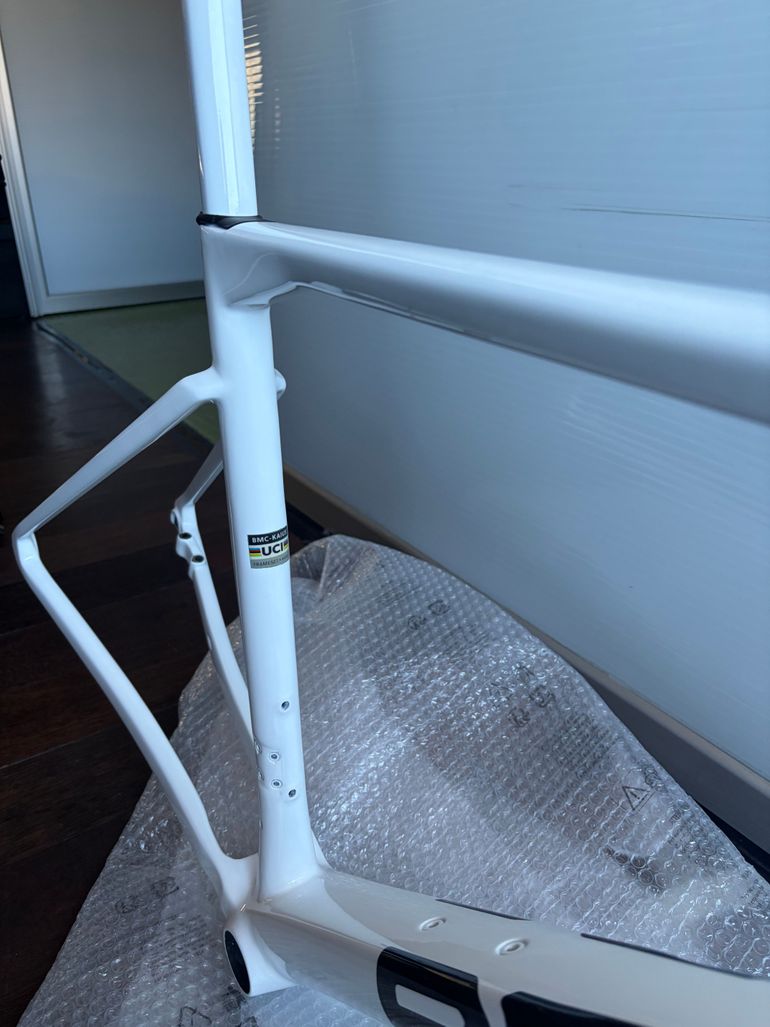 Used BMC Kaius 01 THREE 2023 Frameset 2023 Road & Gravel, White — image 3 of 3