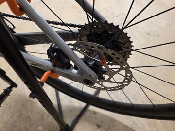 Gebrauchtes Focus PARALANE 8.7 2024 2024 Road & Gravel, Hellgrau — Bild 7 von 8