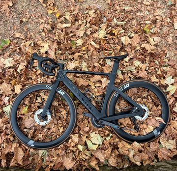 Brugt Canyon Aeroad CF SLX 8 Disc Di2 2023 2023 Road & Gravel — billede 8 af 9