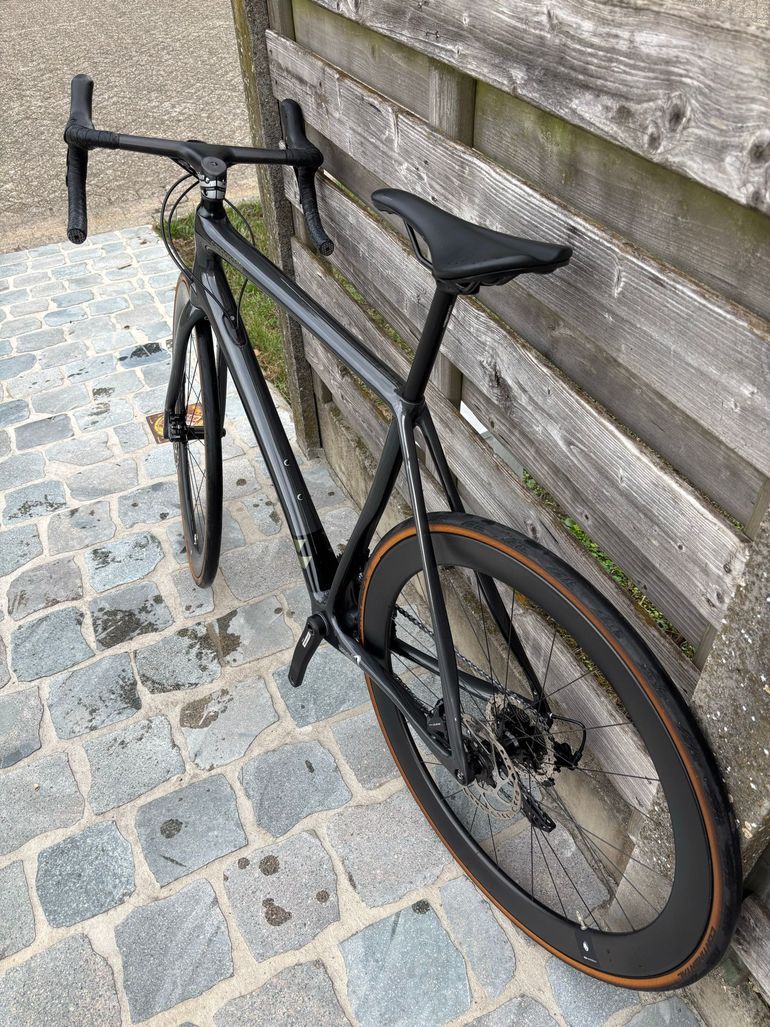 Cannondale Synapse Carbon 105 2021 2021 Road & Gravel d'occasion — image 8 sur 11