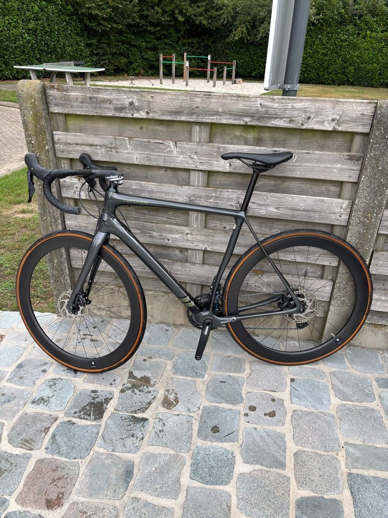 Cannondale Synapse Carbon 105 2021 2021 Road & Gravel d'occasion — image 2 sur 11