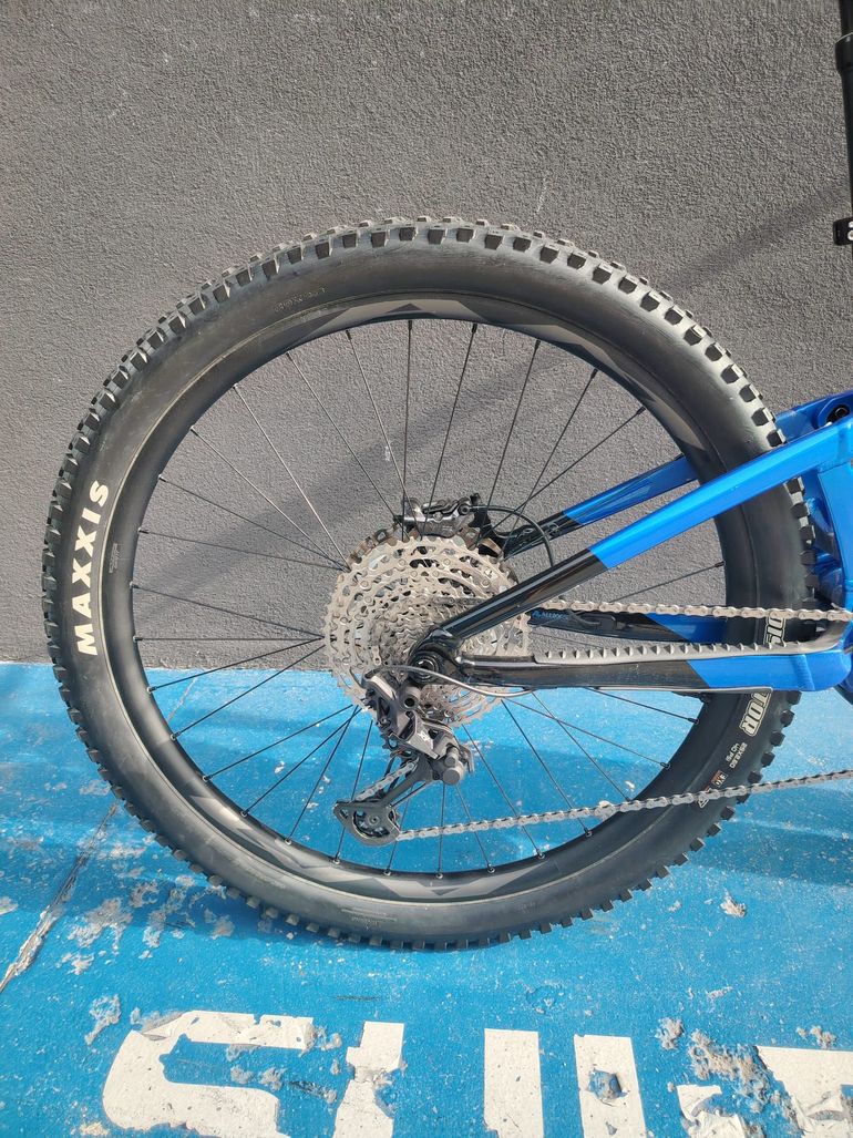 Used GIANT TRANCE X E+2 PRO 29 2023 Mountainbike, Blue — image 4 of 12