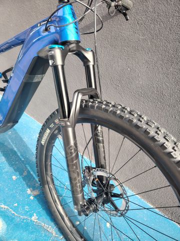 Used GIANT TRANCE X E+2 PRO 29 2023 Mountainbike, Blue — image 7 of 12