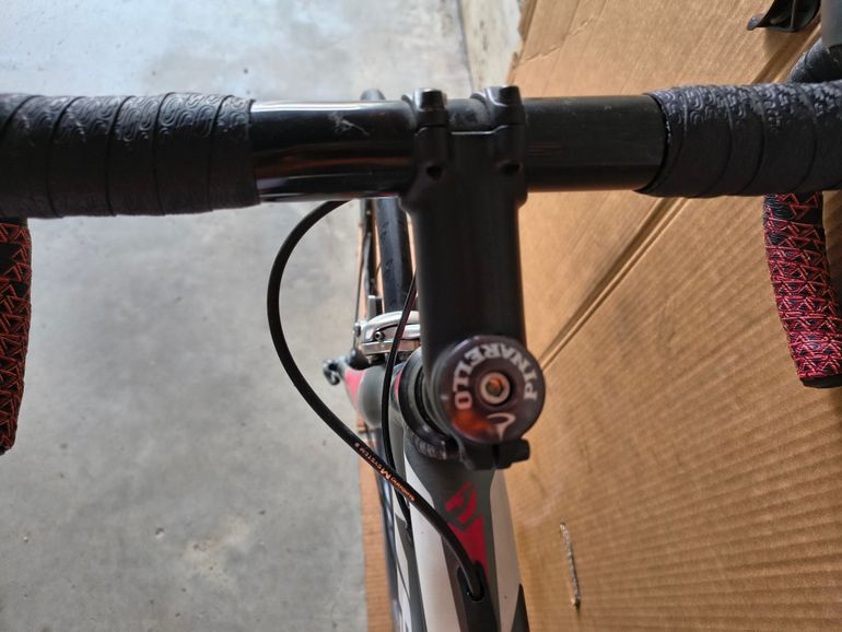 Używany Vector Axis 2019 2019 Road & Gravel — zdjęcie 9 z 21