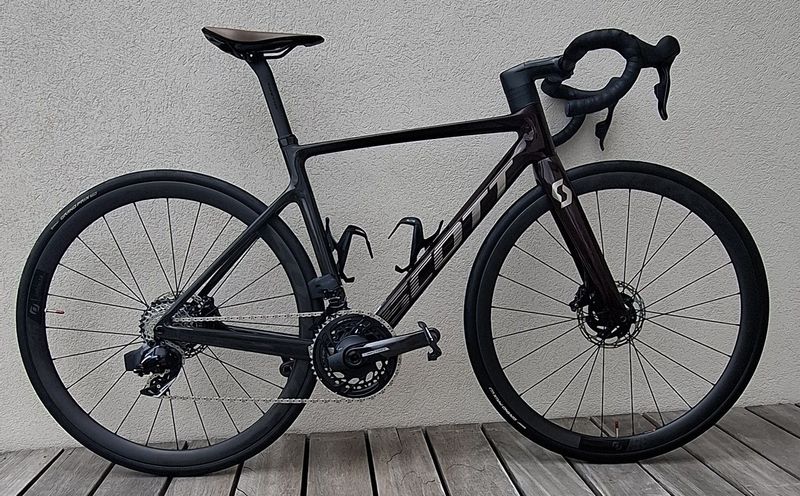 Scott Addict SRAM Force ETap AXS 2023 2023 Road & Gravel de segunda mano