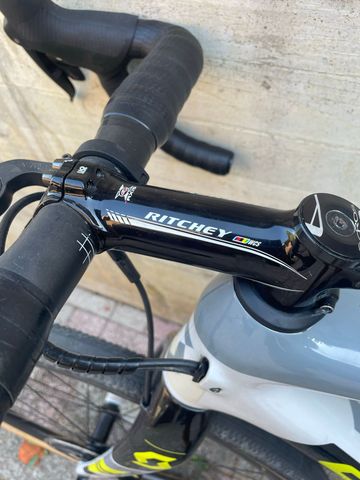 Used Scott Addict cx Custom SRAM Rival 2018 Road & Gravel, White — image 4 of 6