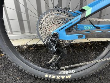 Used Pivot Switchblade SRAM GX Eagle AXS 2024 Mountainbike, Blue — image 2 of 11