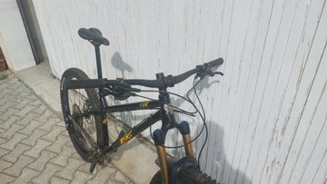 Used Kona Honzo ESD 2023 2023 Mountainbike, Black, 29 — image 2 of 3