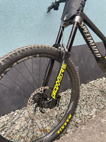 Brugt Specialized Demo Race 2023 2023 Mountainbike — billede 4 af 9