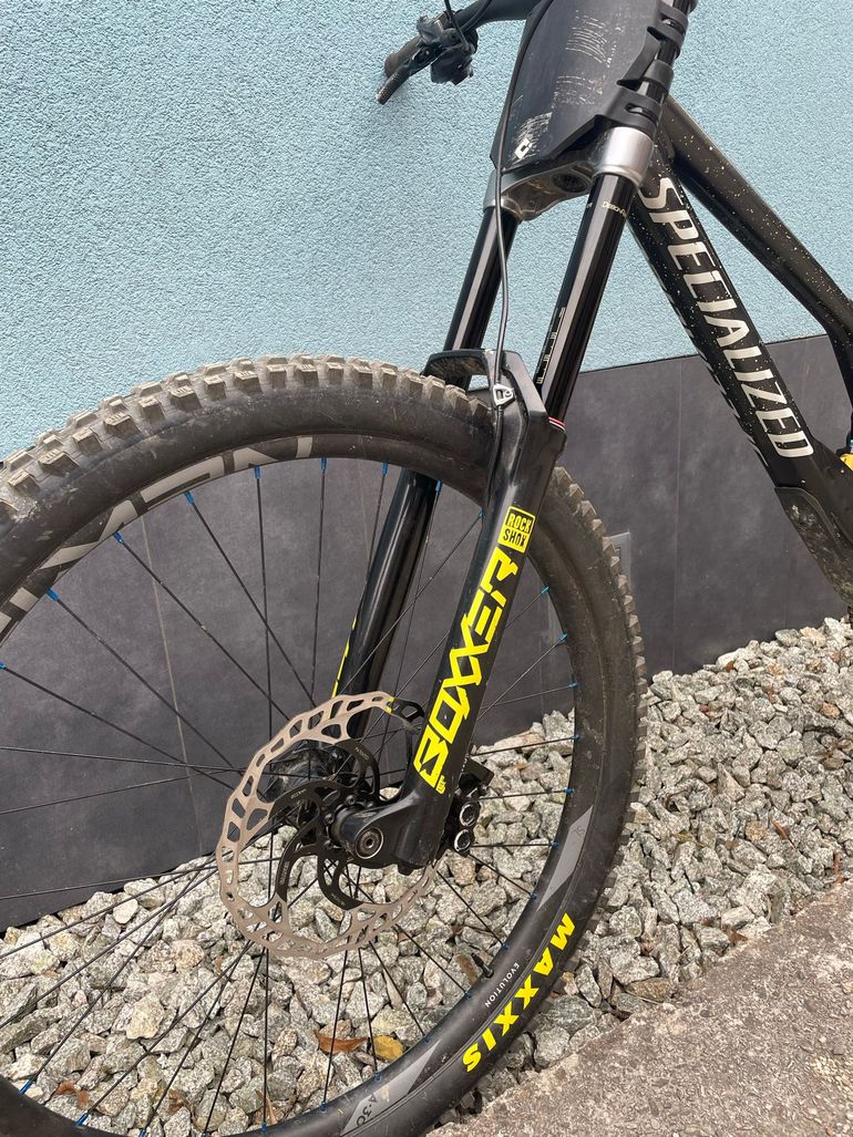Brugt Specialized Demo Race 2023 2023 Mountainbike — billede 4 af 9