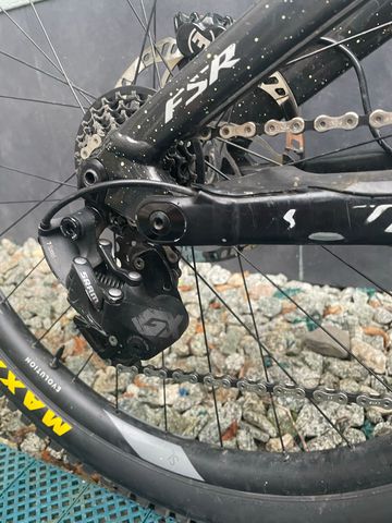 Brugt Specialized Demo Race 2023 2023 Mountainbike — billede 8 af 9