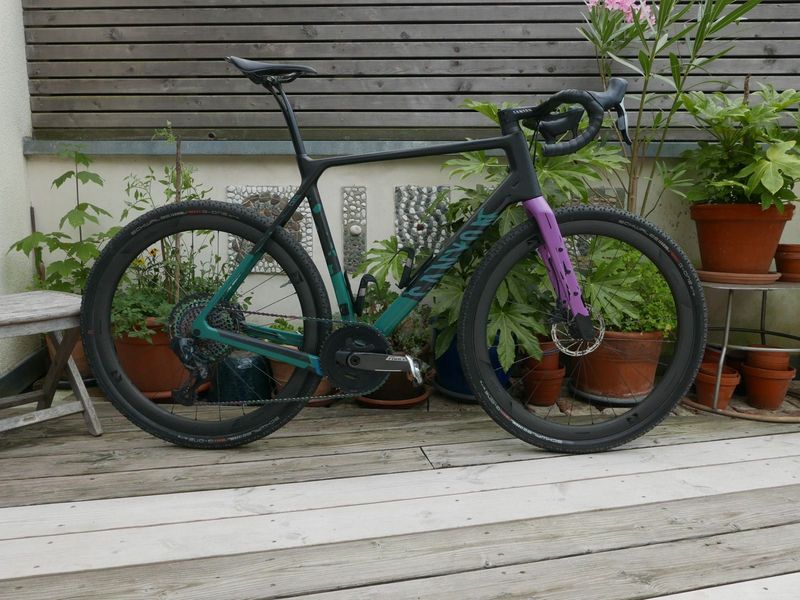 Canyon Grizl CF SLX 8 eTap Suspension 2023 2023 Road & Gravel d'occasion