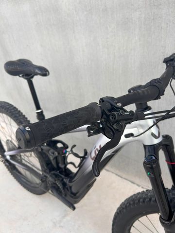 Used Liv Intrigue X E+ 3 2022 2022 Mountainbike, Light Gray, 27.5, 29 — image 7 of 10