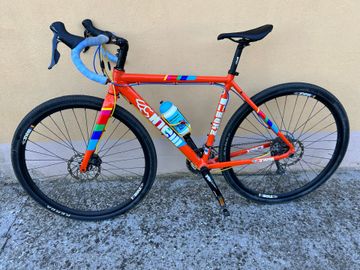 Gebrauchtes Cinelli Zydeco Shimano Sora 2023 Road & Gravel, Orange — Bild 1 von 5