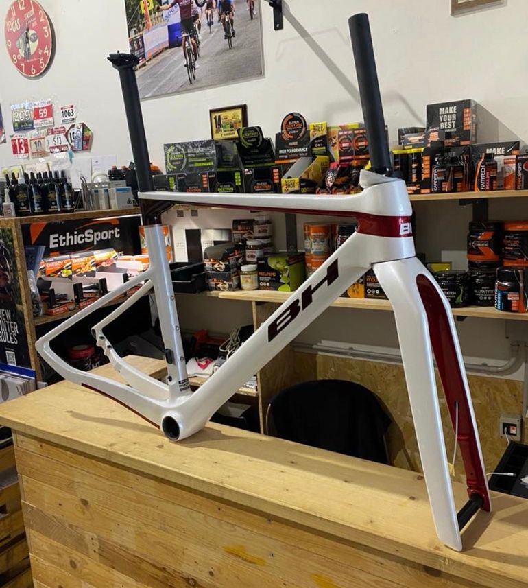 Used BH Custom Frameset 2024 Road & Gravel, White — image 2 of 5