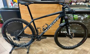 Used Specialized Epic Hardtail Expert 2022 2022 Mountainbike, Black, 29 — image 1 of 7