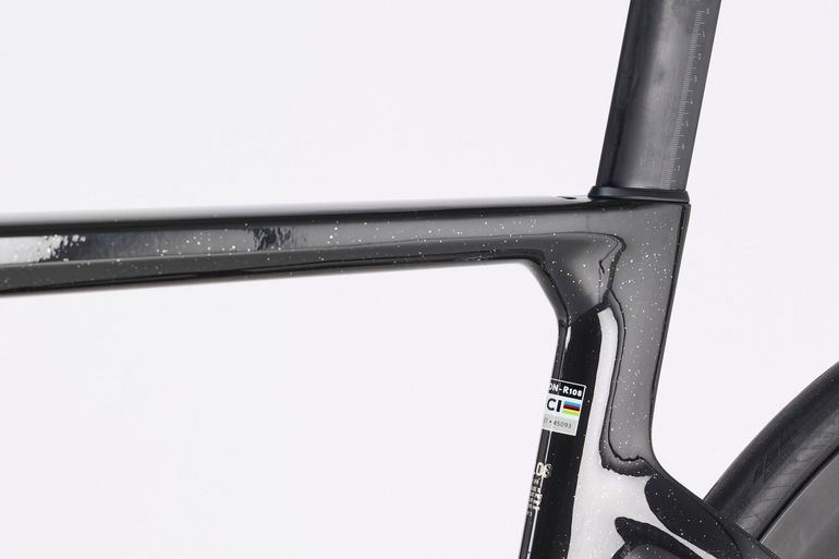 Used Canyon Aeroad CFR AXS 2026 2026 Road & Gravel, Black — image 7 of 8
