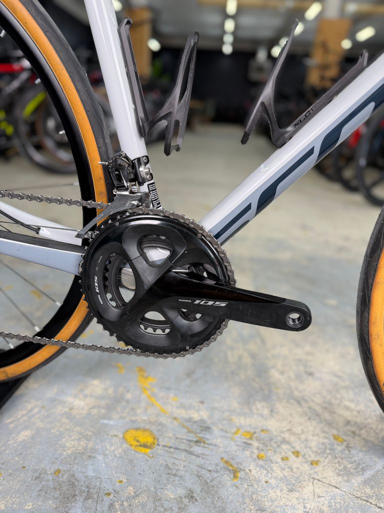 Scott Addict 20 disc 2020 2020 Road & Gravel usato, Grigio chiaro — immagine 8 di 19