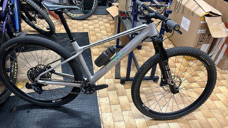 Used Bmc twostroke Custom SRAM GX Eagle 2021 Mountainbike, Light Gray — image 1 of 3