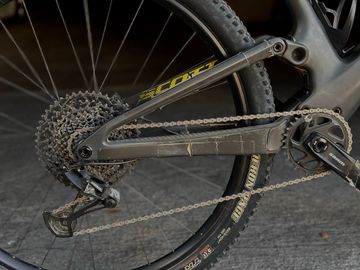 Used Scott Spark RC Comp 2024 2024 Mountainbike, Green, 29 — image 7 of 12