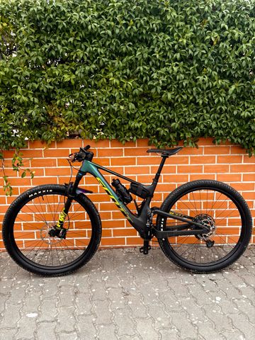 Used Scott Spark RC Comp 2024 2024 Mountainbike, Green, 29 — image 1 of 12