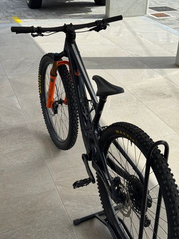 Used Scott Spark Custom 2022 Mountainbike, Black — image 4 of 12