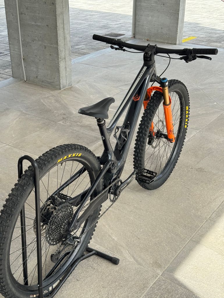 Used Scott Spark Custom 2022 Mountainbike, Black — image 3 of 12