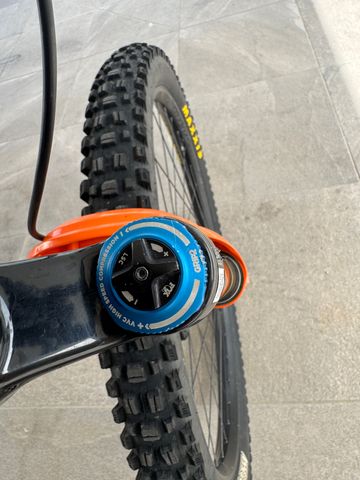 Used Scott Spark Custom 2022 Mountainbike, Black — image 7 of 12