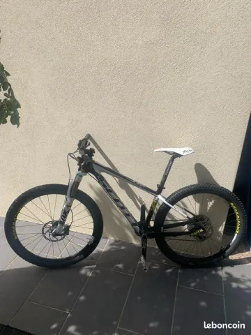 Used Scott Scale 720 2015 Mountainbike, White — image 2 of 11