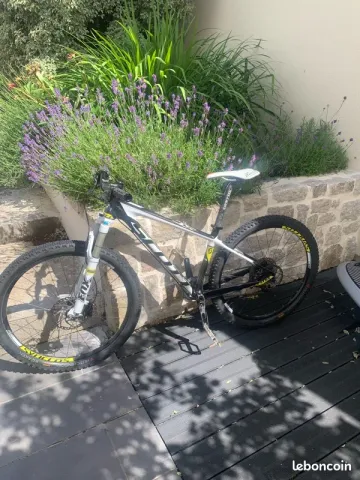 Used Scott Scale 720 2015 Mountainbike, White — image 4 of 11