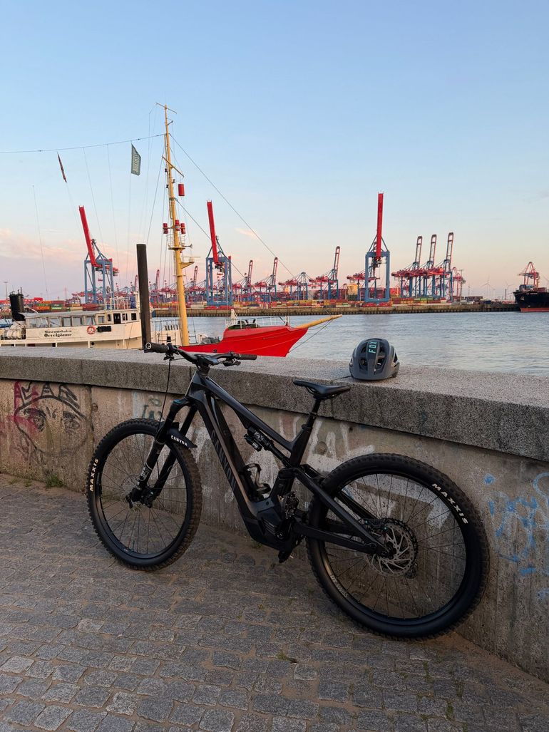 Gebrauchtes Canyon Spectral:ON CF 8 2023 2023 Mountainbike, Schwarz, 29, 27.5 — Bild 13 von 17