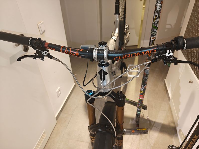Alutech eFanes 6.0 2021 2021 MTB d'occasion