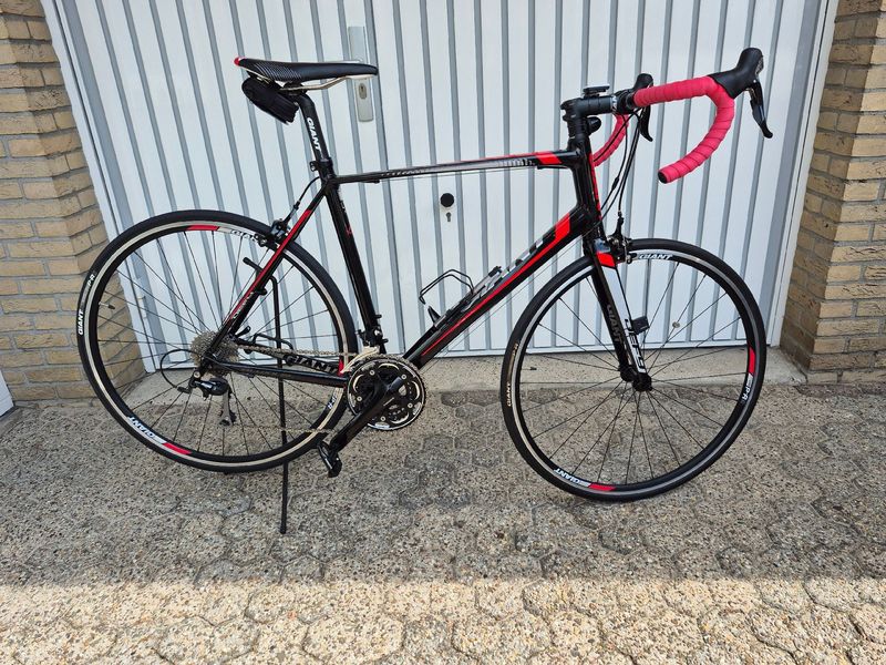 Used Giant Defy 1 2015 2015 Road & Gravel