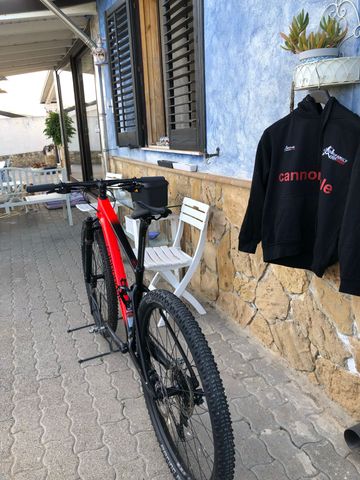 Used Cannondale Scalpel Shimano Deore 2023 Mountainbike, Red — image 4 of 4